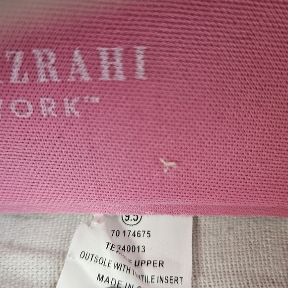 Isaac Mizrahi Shoes Women US 9.5 Gray Pink Cat Print Slip-on Memory Foam - Picture 11 of 12